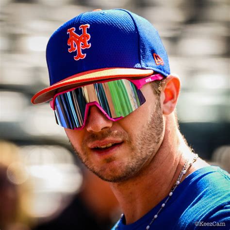 sunglasses worn by mlb players